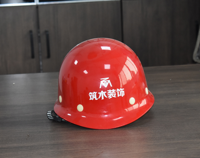 教大家各種材質(zhì)安全帽的使用期限！